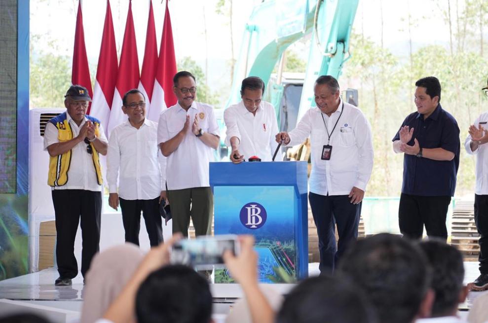 Presiden Jokowi Resmikan Pembangunan Kantor BI di IKN  