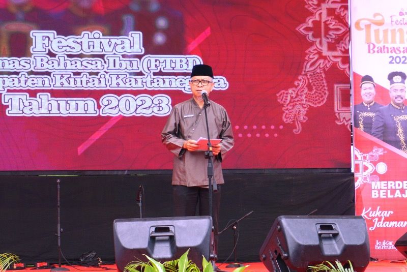 Ikut Lestarikan Bahasa Etam dengan Festival Tunas Bahasa Ibu