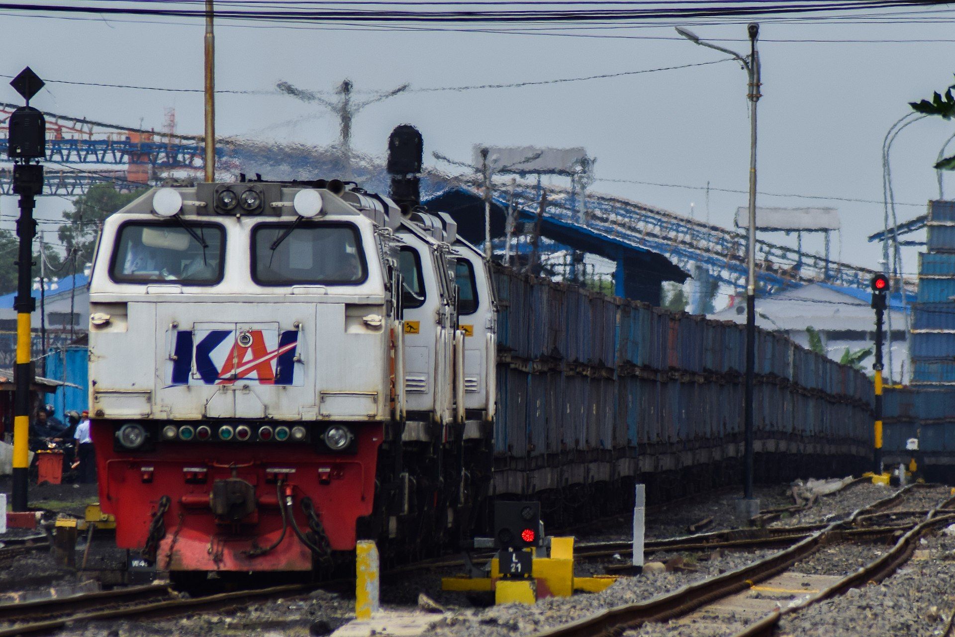 Kereta pengangkut batu bara