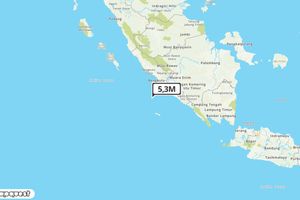Pusat gempa berada di laut 83 km barat laut Enggano