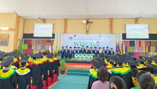 IFTK Ledalero Mewisuda 250 Lulusan