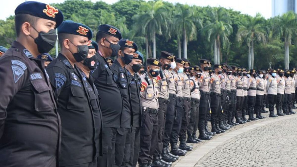 Pengamanan piala dunia U17 akan sangat ketat karena polisi menurunkan ribuan personilnya.