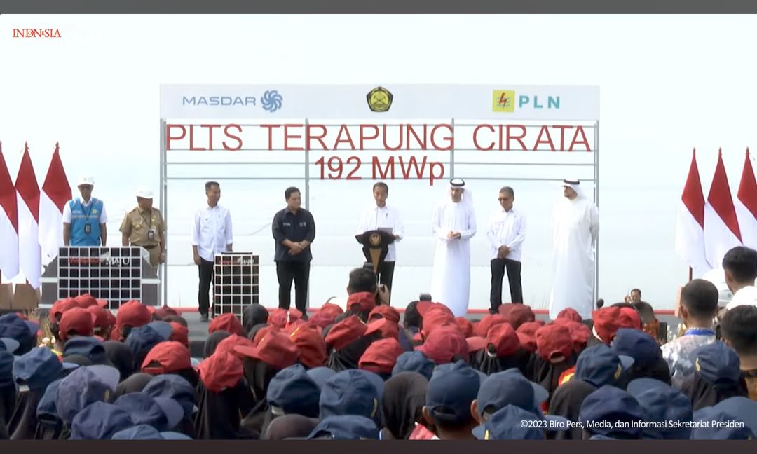 Presiden Joko Widodo (Jokowi) meresmikan Proyek Pembangkit Listrik Tenaga Surya (PLTS) Cirata