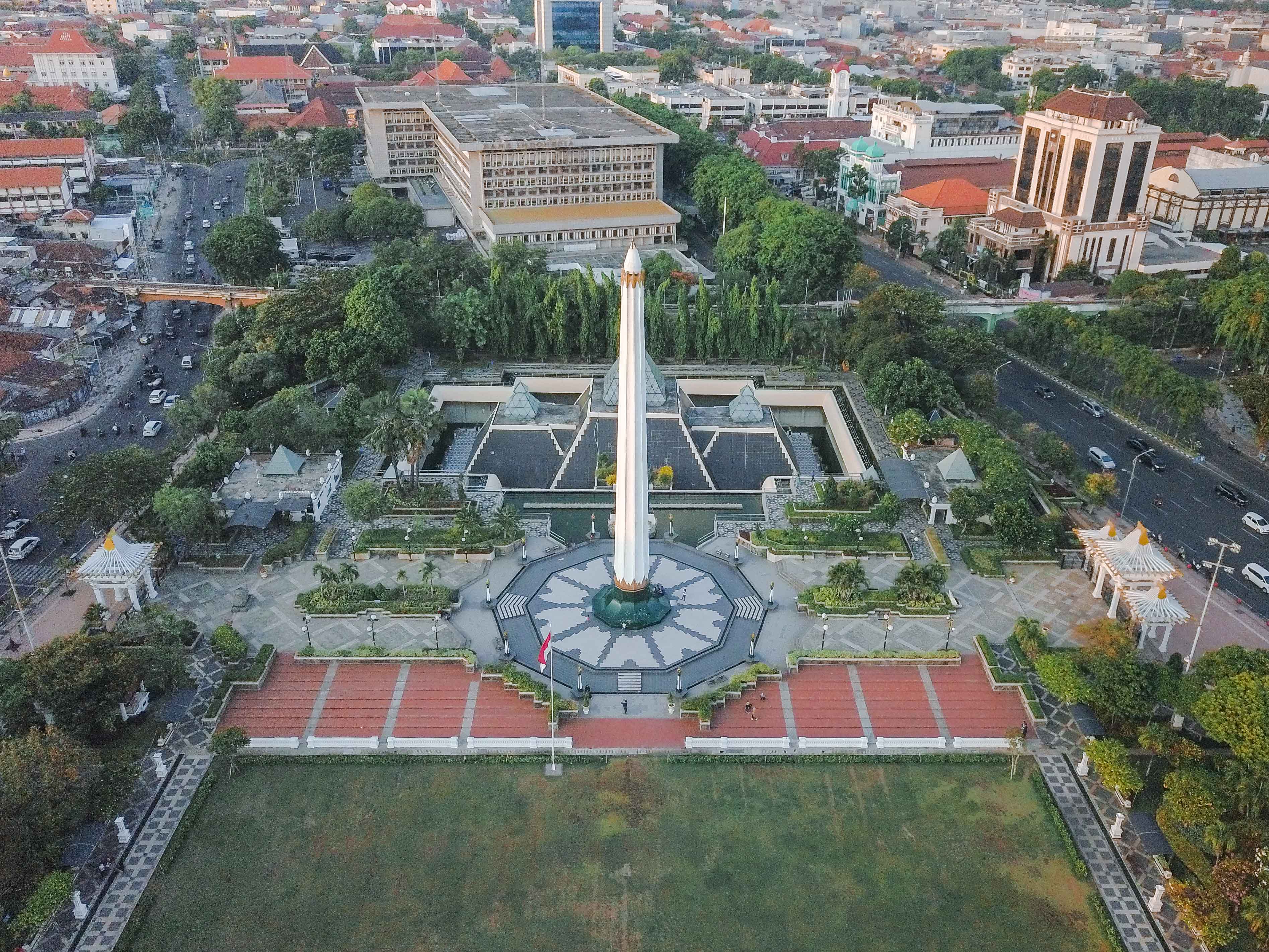 Tugu Pahlawan di Surabaya (Foto: bappedalitbang Surabaya)