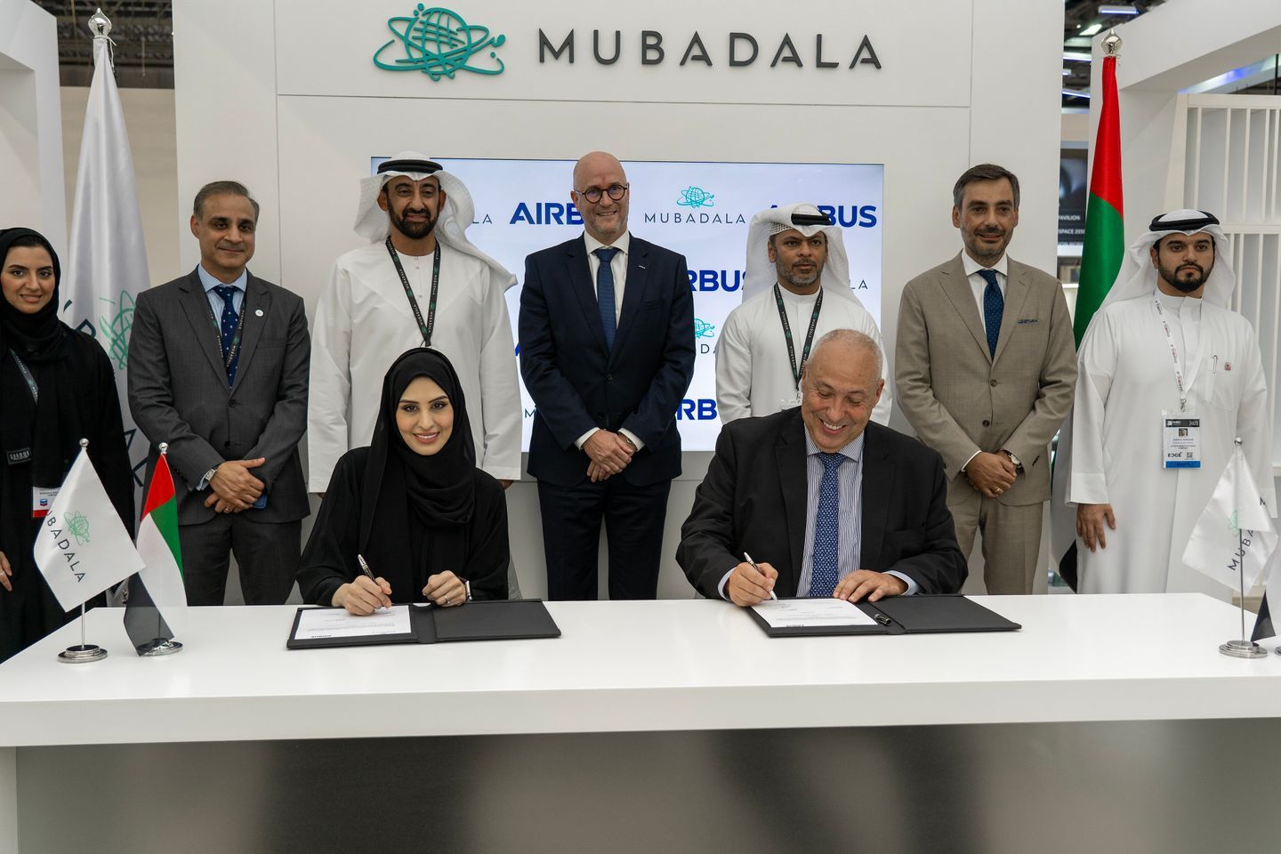 Penandatanganan perjanjian antara Mubadala dan Airbus