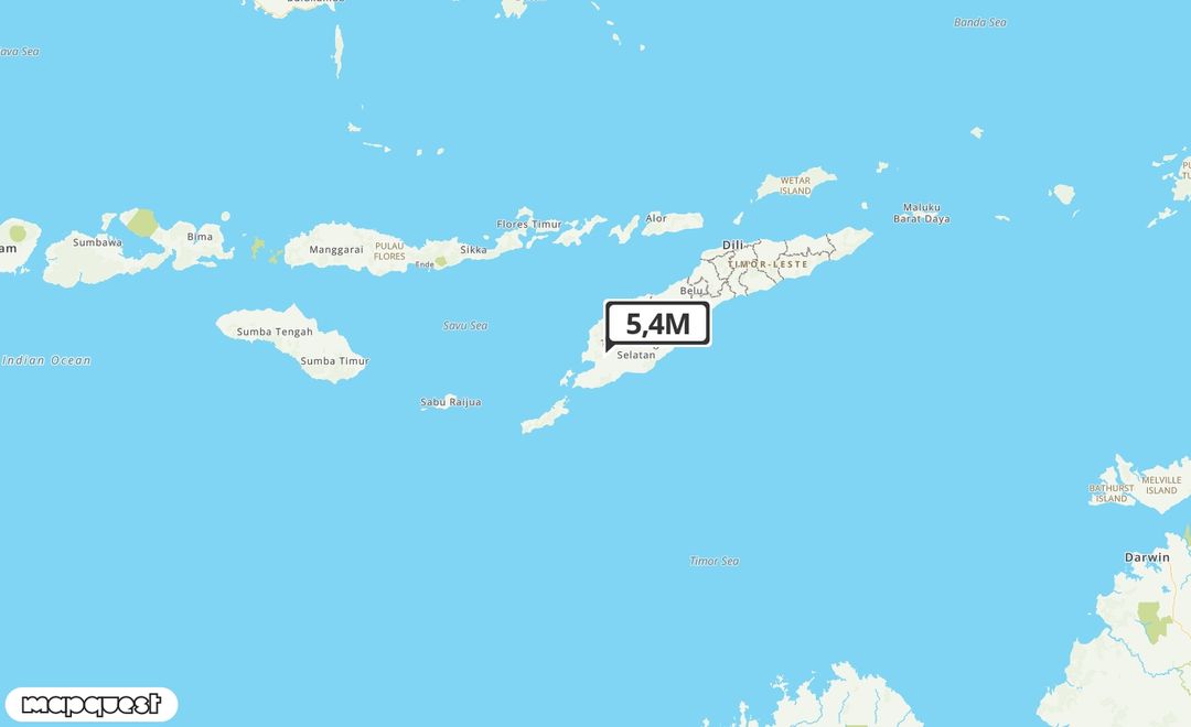 Pusat gempa berada di laut 15 km BaratDaya Kab. Kupang