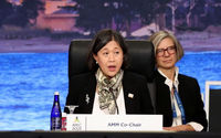Duta Besar Perwakilan Perdagangan Katherine Tai Berbicara dalam Sesi Pembukaan Pertemuan Tingkat Menteri (AMM) APEC di San Francisco