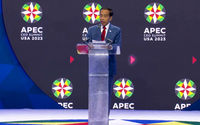 Presiden Jokowi saat memberikan pidato di forum Asia Pacific Economic Cooperation (APEC) Ceo Summit 2023 yang diselenggarakan di San Francisco, Kamis 16 November 2023. 