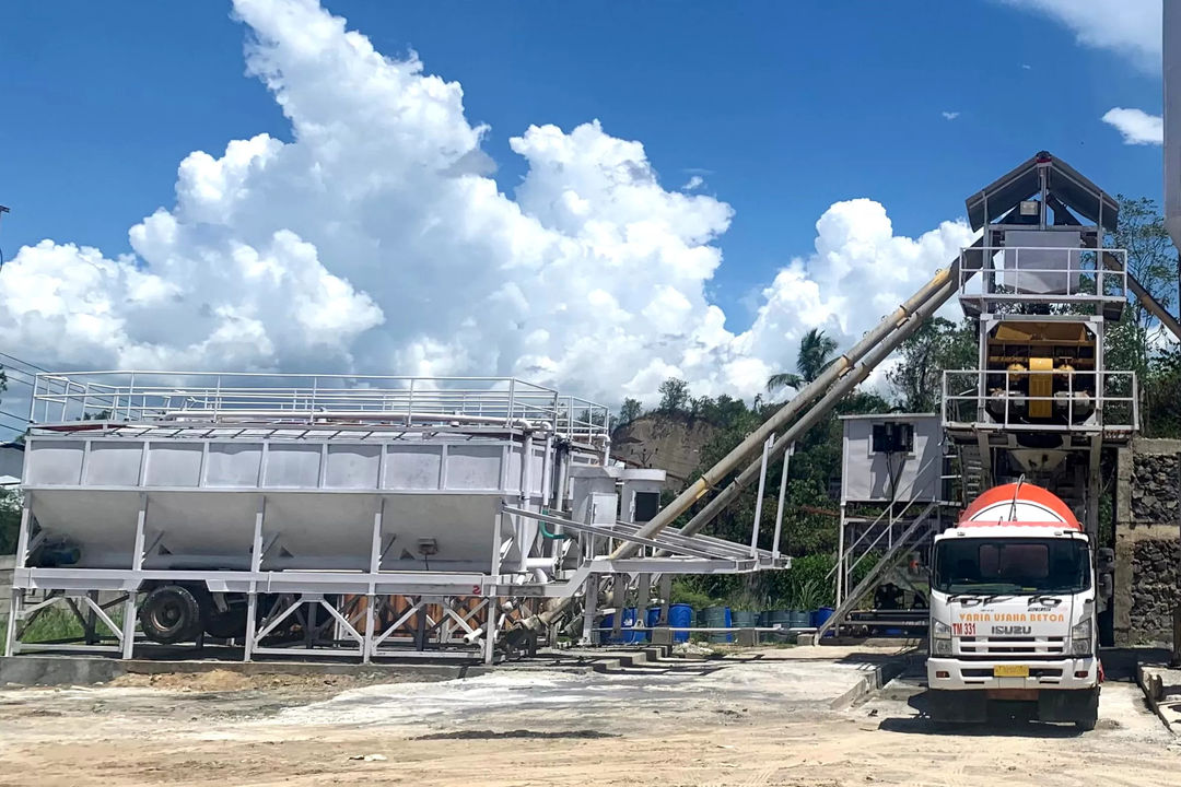 SIG operasikan ready mixed batching plant untuk pembangunan di Manado, Sulawesi Utara. 