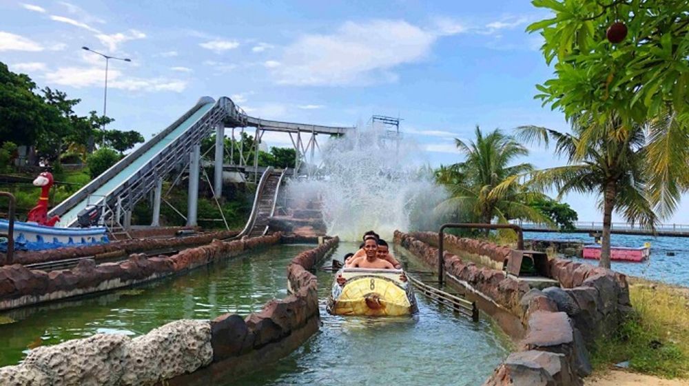 Wisata Bahari Lamongan (WBL)