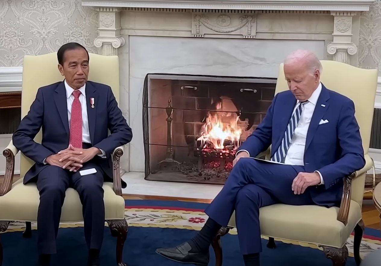 Presiden Jokowi saat bertemu dengan Presiden Joe Biden di Washington, D.C., 13 November 2023