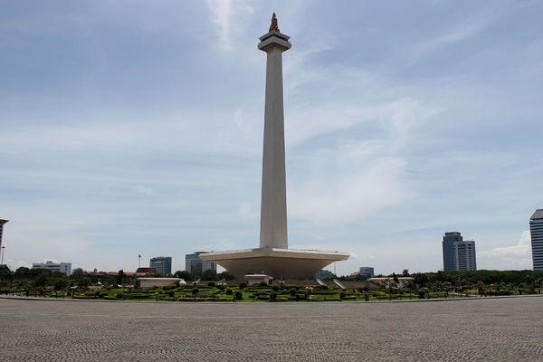 Monas