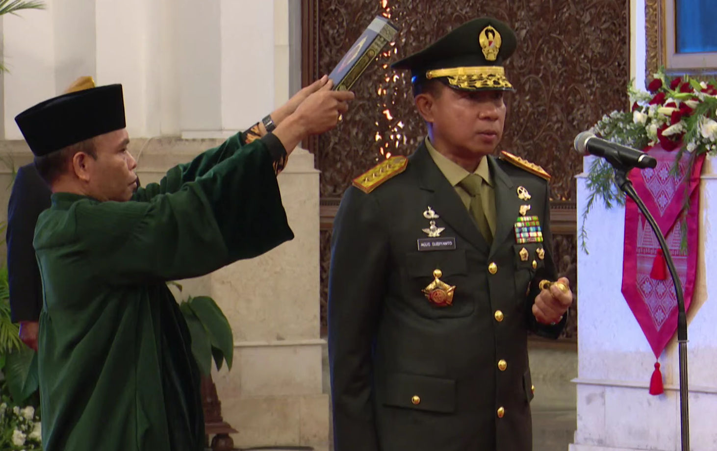 Jenderal Agus Subiyanto saat diambil sumpahnya sebagai Panglima TNI di Istana Negara, Rabu 21 November 2023