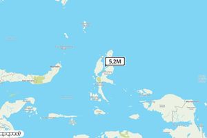 Pusat gempa berada di laut 24 km tenggara Halmahera Utara
