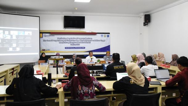 Hibah PT KMM, Tim Pakar Belmawa Beri Masukan Prodi DKV dan Prodi Bisnis Digital IIB Darmajaya