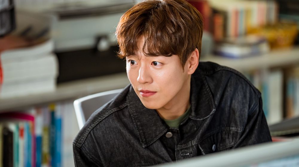 Lee Hyun-woo (1).jpg