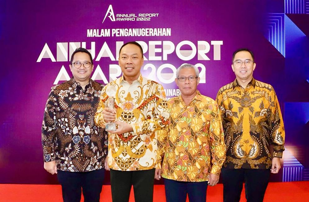 Jasa Raharja menyabet penghargaan Annual Report Award 2022, kategori perusahaan non go publik keuangan yang digelar di Jakarta Main Hall, Bursa Efek Indonesia