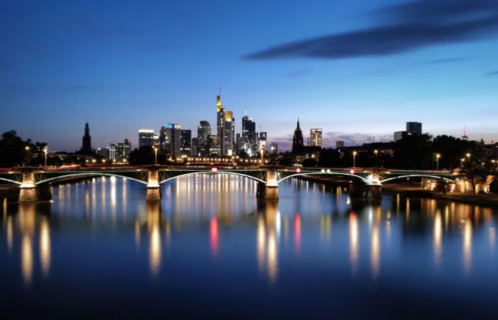 Sebuah Pemandangan Memperlihatkan Kaki Langit Frankfurt, Jerman