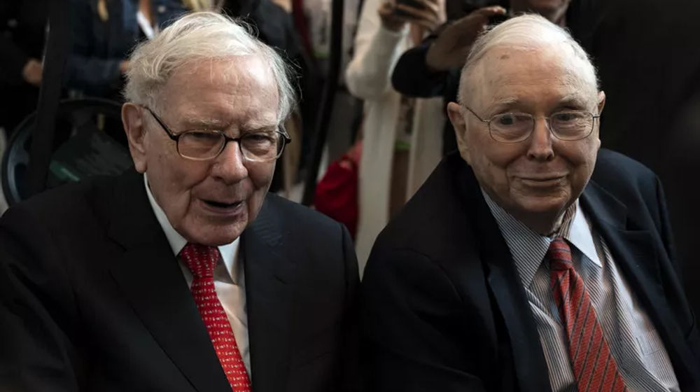 Tangan Kanan Warren Buffett, Charlie Munger Meninggal di Usia 99 Tahun
