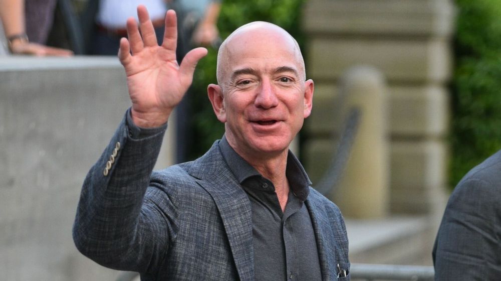 skynews-jeff-bezos-amazon_5437859.jpg