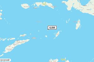 Pusat gempa berada di laut 190 km BaratLaut Tanimbar