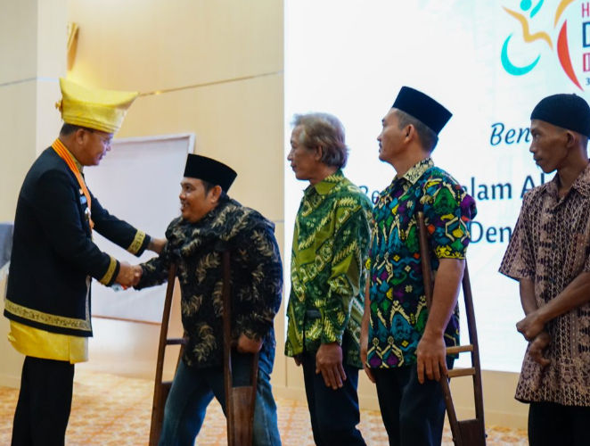Gubernur Rohidin Mersyah dalam Peringatan Hari Disabilitas Internasional Berlangsung di Balai Raya Semarak Bengkulu (bengkuluprov.go.id)