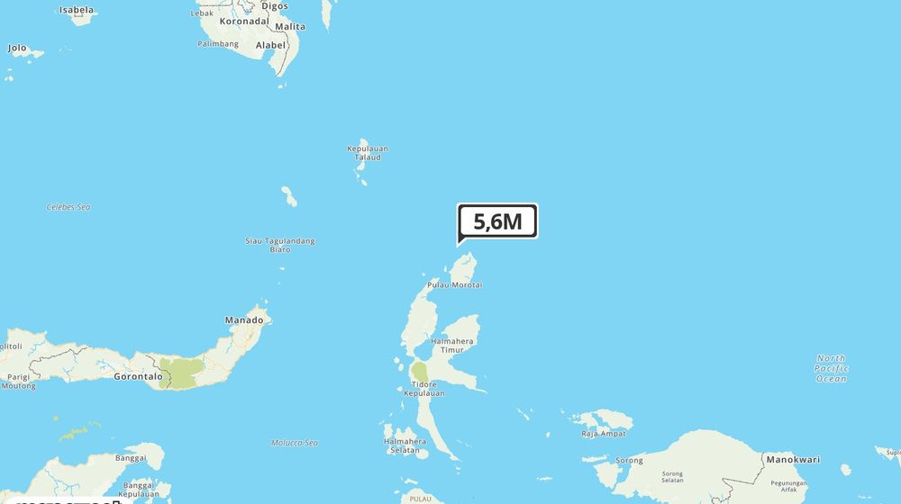 Pusat gempa berada di laut 64 km timur laut Pulaudoi