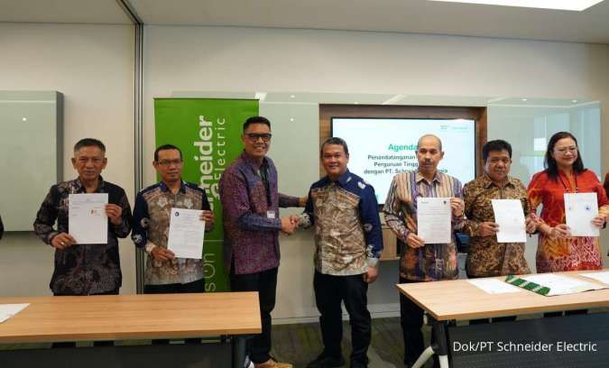 Penandatanganan Perjanjian Kerja sama antara Schneider Electric Indonesia dan perwakilan15 politeknik.
