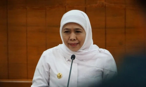 A-GUBERNUR KHOFIFAH.JPG