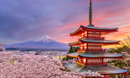 Jepang tercatat menjadi destinasi yang paling banyak dipilih wisatawan.