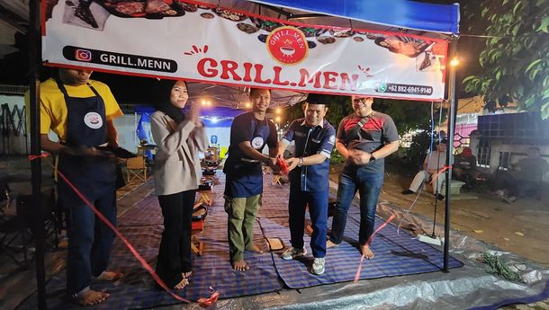 Mahasiswa IIB Darmajaya Wahyu Rianto Launching Usaha Kuliner Grill.men di Metro