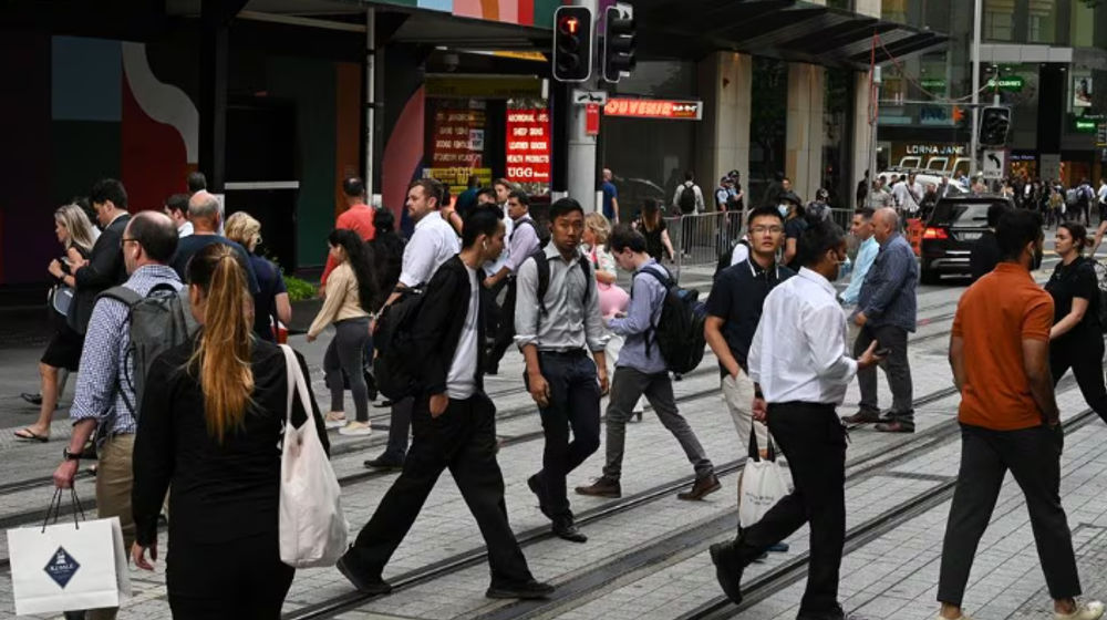 Orang-Orang Menyeberang Jalan di Pusat Kota Sydney, Australia