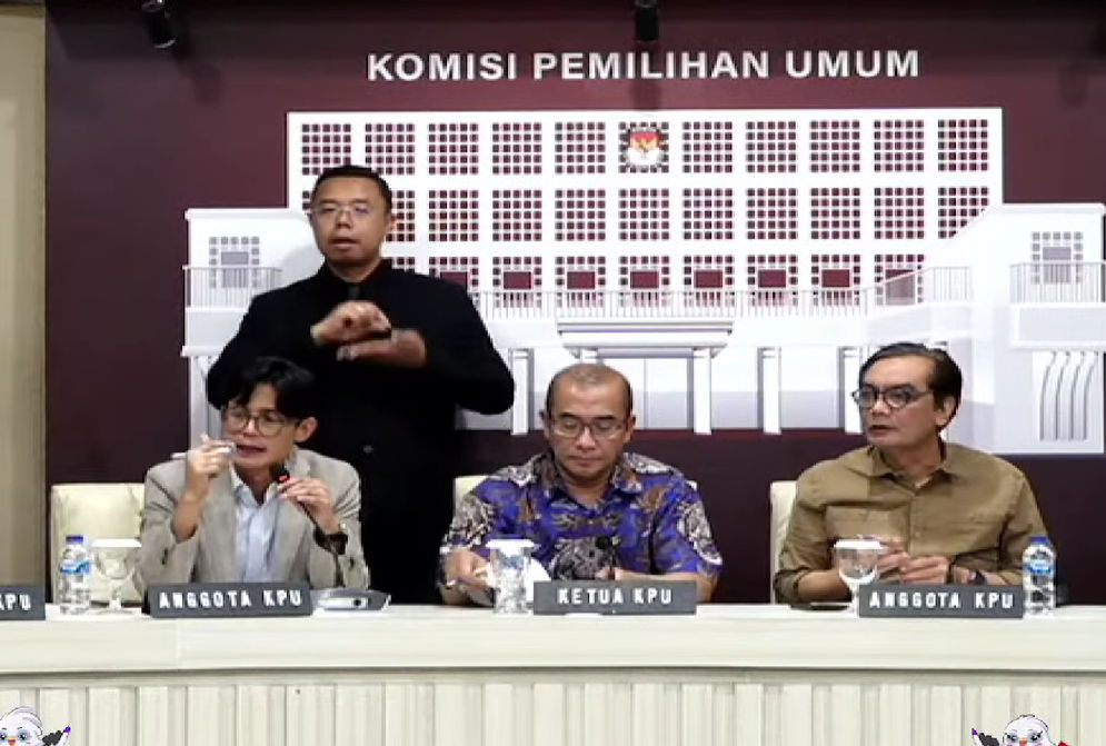 Dinyatakan Bersalah dan Diberhentikan sebagai Ketua KPU, Simak inilah 8 Kontroversi Hasyim Asy'ari, dari Polemik Gibran Sampai Wanita Emas