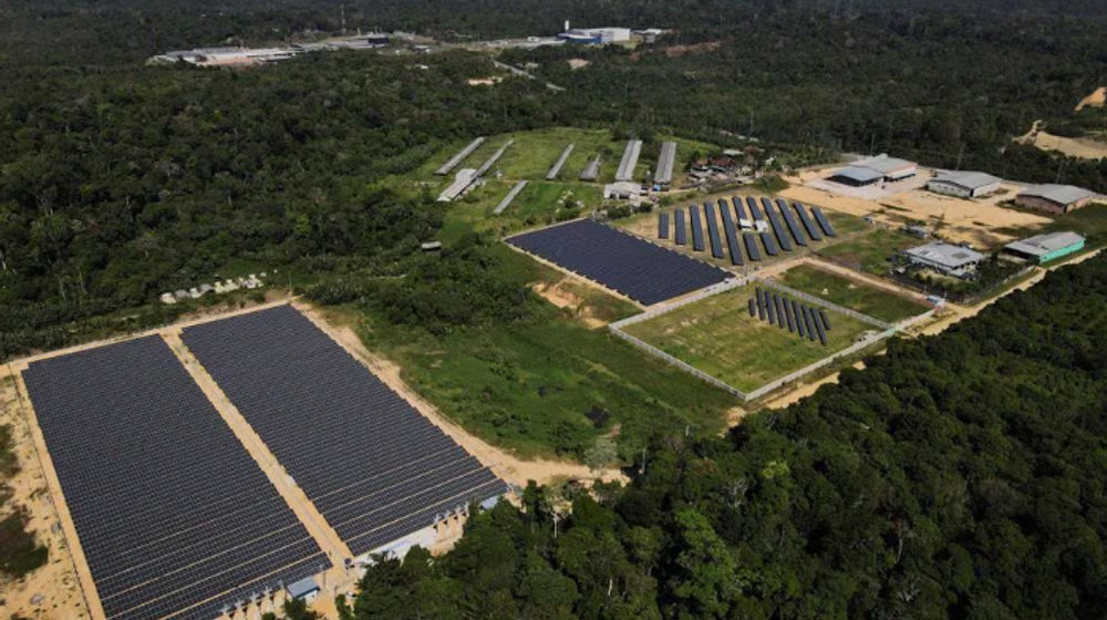 Pembangkit Listrik Tenaga Surya Bemol di luar Manaus, Negara Bagian Amazonas, Brasil