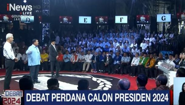  DEBAT PERDANA CAPRES: Diinspirasi Oleh Keluhan Pemuda NTT, Capres Ganjar Ingin Gratiskan Internet untuk Anak Sekolah