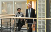 Menlu Retno Marsudi bersama Komisioner Tinggi United Nations High Commissioner for Refugees (UNHCR) Filippo Grandi