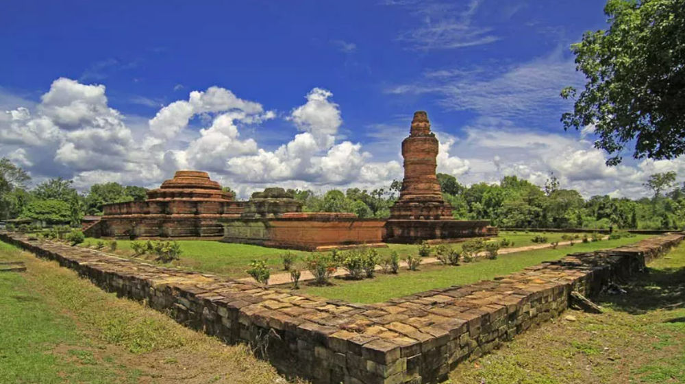 candi muara takus.png