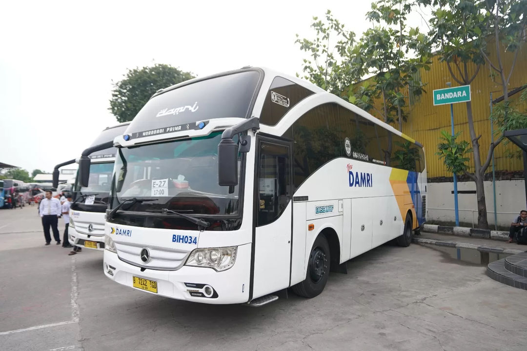 Bus Damri