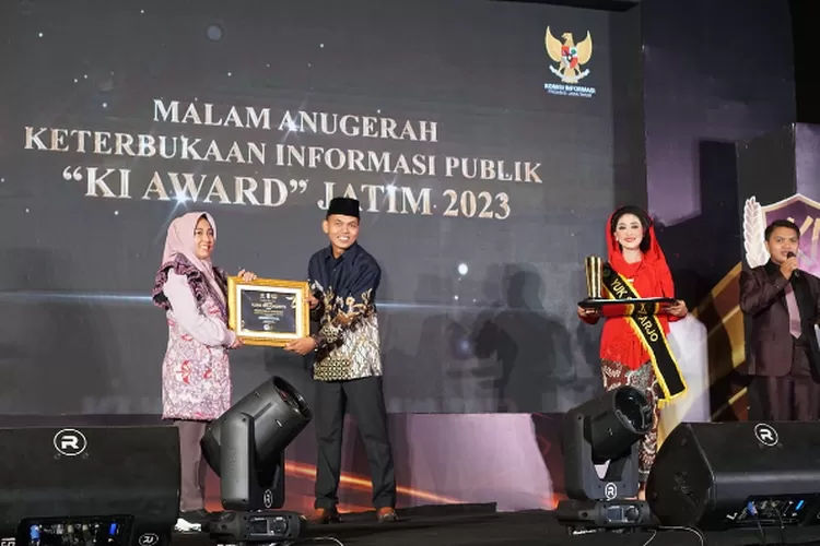Komisi Infomasi Jawa Timur saat mengadakan kegiatan pekan lalu