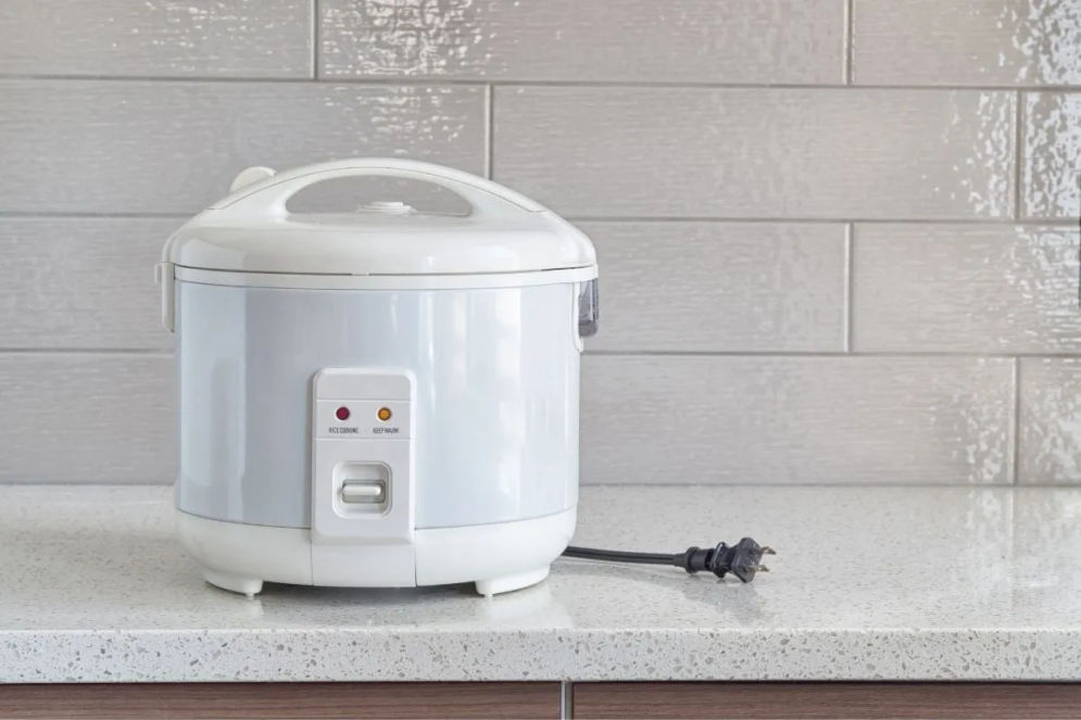 Pemerintah melalui Kementerian Energi dan Sumber Daya Mineral (ESDM) menyebut ada lima merek yang memenuhi spesifikasi dari pengadaan program 500.000 rice cooker kepada masyarakat.