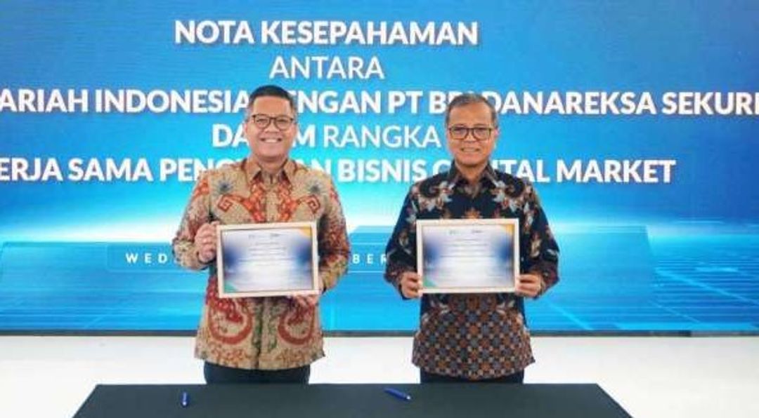 Penandatanganan nota kesepahaman antara PT Bank Syariah Indonesia Tbk (BSI/BRIS) dan PT BRI Danareksa Sekuritas (BRIDS), Senin, 18 Desember 2023.