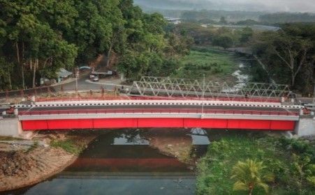 Jembatan tipe Callender Hamilton yang berhasil diselesaikan oleh PUPR di Jawa Timur