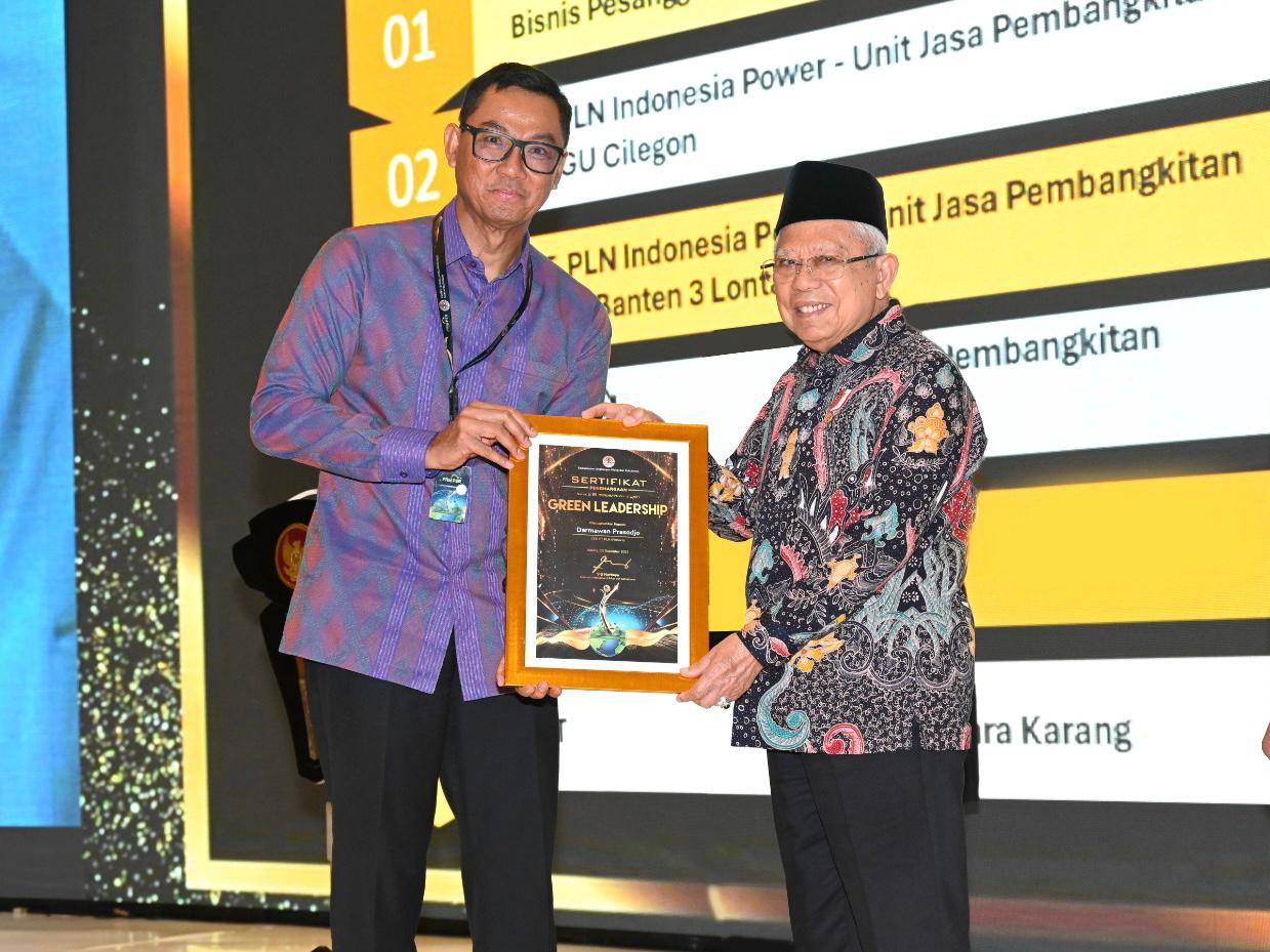 Dua Tahun Berturut-turut Darmawan Prasodjo Raih Green Leadership Utama Award 