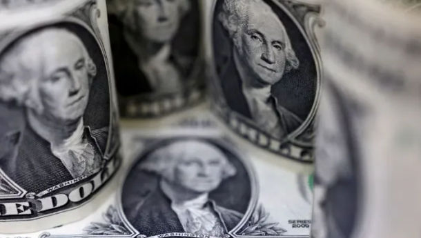 Dolar Dekati Level Terendah Jelang Uji Inflasi AS