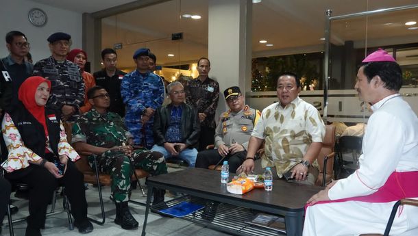 Walikota Bersama Satgas Tinjau Keamanan Gereja pada Malam Natal