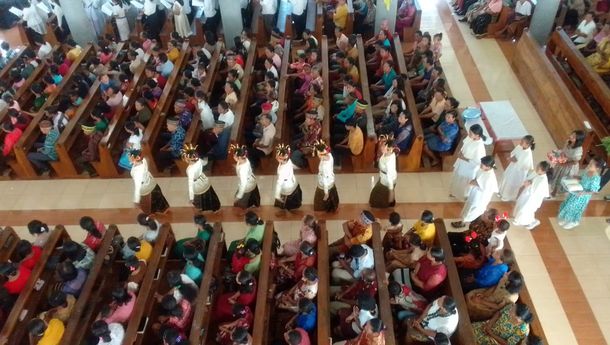 102 Mahasiswa Unika St Paulus Ruteng Lakukan Asistensi Natal di Paroki St Yosef Kisol