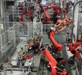 Robot di Pabrik Tesla Ternyata Pernah Serang Karyawan Hingga Cedera Serius