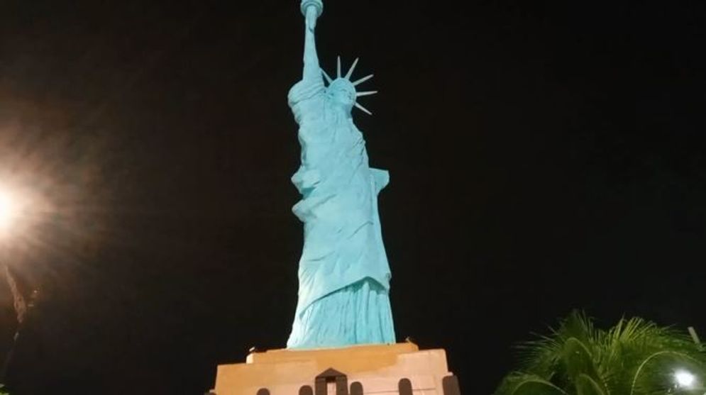 A-BANGUNAN LIBERTY.jpg