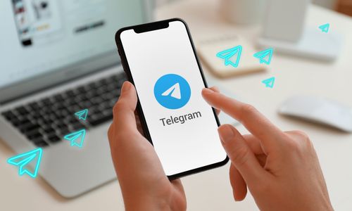 Menggunakan aplikasi chatting, seperti Telegram, tentu saja tidak jarang kita bertemu dengan pengguna dari negara yang berbeda dan bahasa berbeda pula