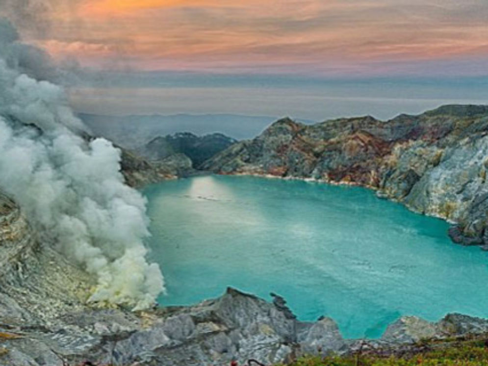 A-IJEN.jpg